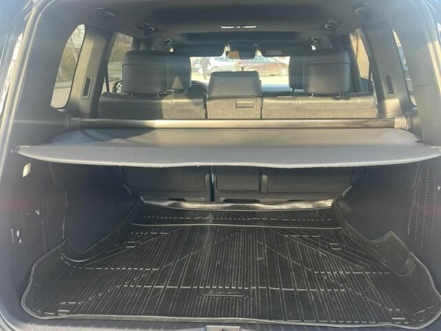 Чорний Тойота Ленд Крузер 200, об'ємом двигуна 3 л та пробігом 120 тис. км за 81000 $, фото 8 на Automoto.ua