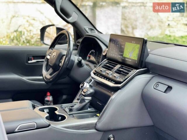 Черный Тойота Ленд Крузер 200, объемом двигателя 3.3 л и пробегом 154 тыс. км за 69890 $, фото 22 на Automoto.ua