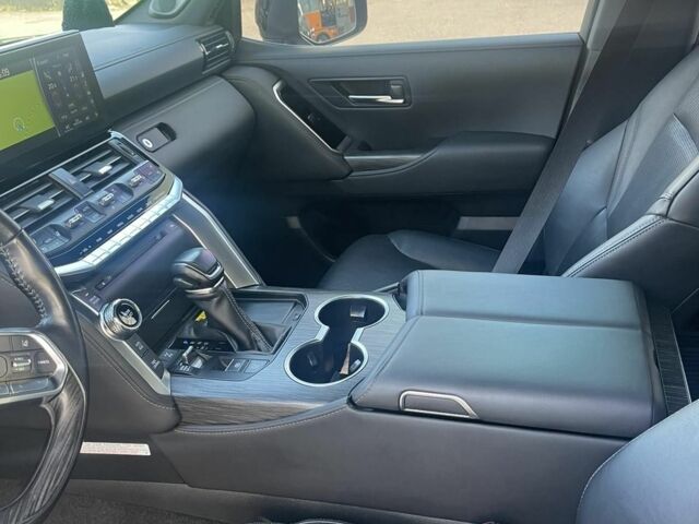 Чорний Тойота Ленд Крузер 200, об'ємом двигуна 3 л та пробігом 120 тис. км за 81000 $, фото 5 на Automoto.ua