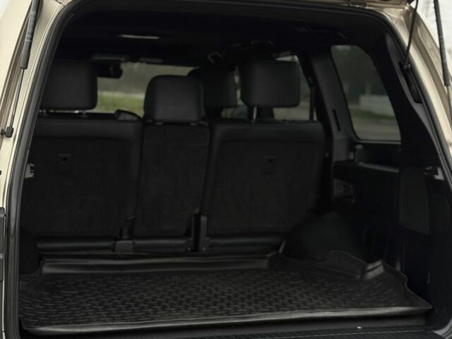 Коричневый Тойота Ленд Крузер 200, объемом двигателя 4.5 л и пробегом 250 тыс. км за 1254 $, фото 9 на Automoto.ua