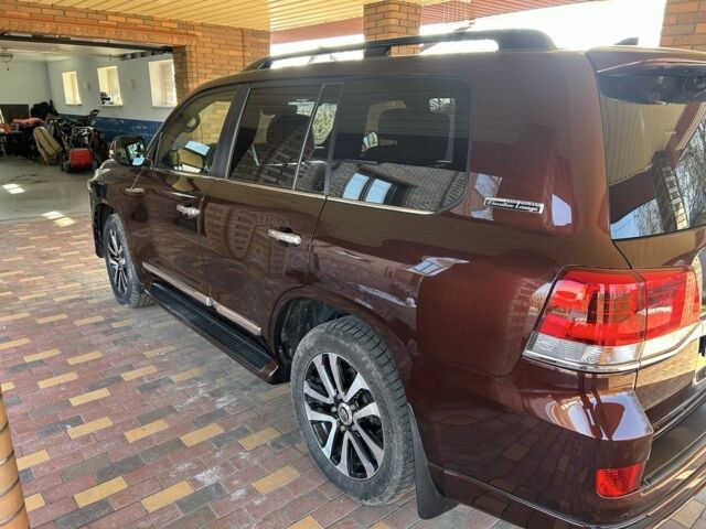 Коричневый Тойота Ленд Крузер 200, объемом двигателя 4.5 л и пробегом 101 тыс. км за 68000 $, фото 2 на Automoto.ua