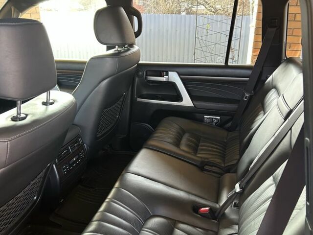 Коричневый Тойота Ленд Крузер 200, объемом двигателя 4.5 л и пробегом 101 тыс. км за 68000 $, фото 10 на Automoto.ua