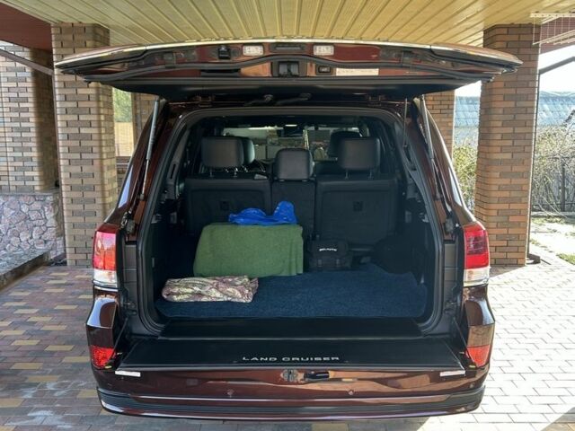 Коричневый Тойота Ленд Крузер 200, объемом двигателя 4.5 л и пробегом 101 тыс. км за 68000 $, фото 18 на Automoto.ua