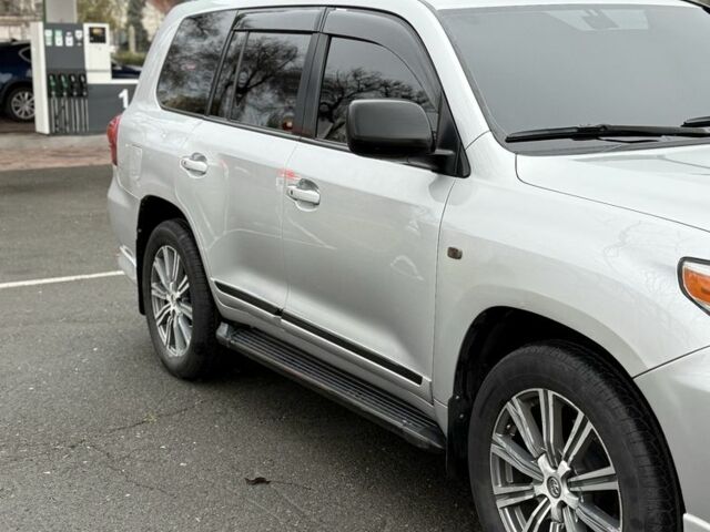 Сірий Тойота Ленд Крузер 200, об'ємом двигуна 4.5 л та пробігом 298 тис. км за 24200 $, фото 3 на Automoto.ua