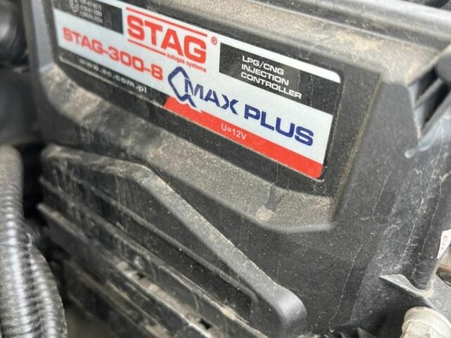 Серый Тойота Ленд Крузер 200, объемом двигателя 4.7 л и пробегом 222 тыс. км за 21500 $, фото 21 на Automoto.ua