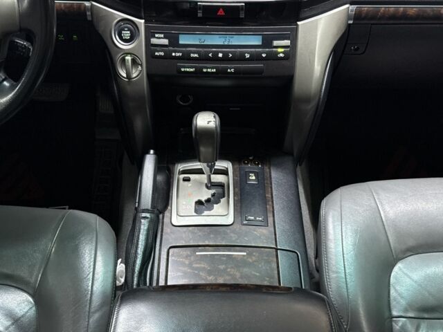 Сірий Тойота Ленд Крузер 200, об'ємом двигуна 4.5 л та пробігом 340 тис. км за 23900 $, фото 22 на Automoto.ua