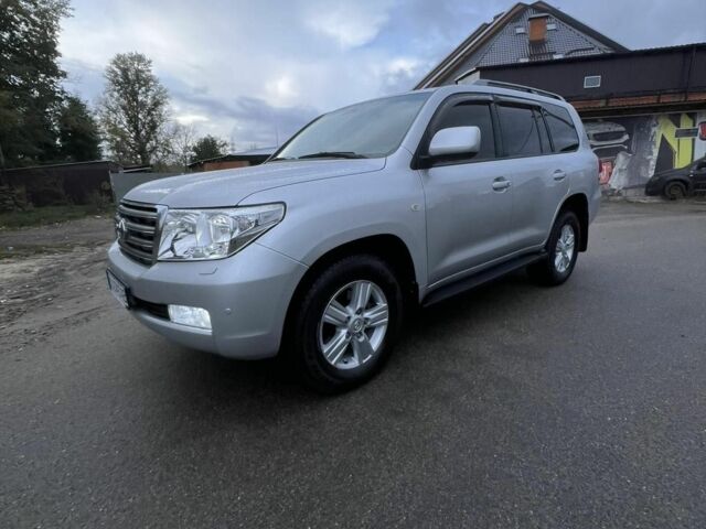 Серый Тойота Ленд Крузер 200, объемом двигателя 4.7 л и пробегом 222 тыс. км за 21500 $, фото 2 на Automoto.ua