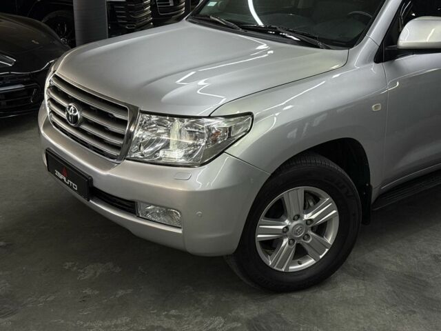 Сірий Тойота Ленд Крузер 200, об'ємом двигуна 4.5 л та пробігом 340 тис. км за 23900 $, фото 5 на Automoto.ua