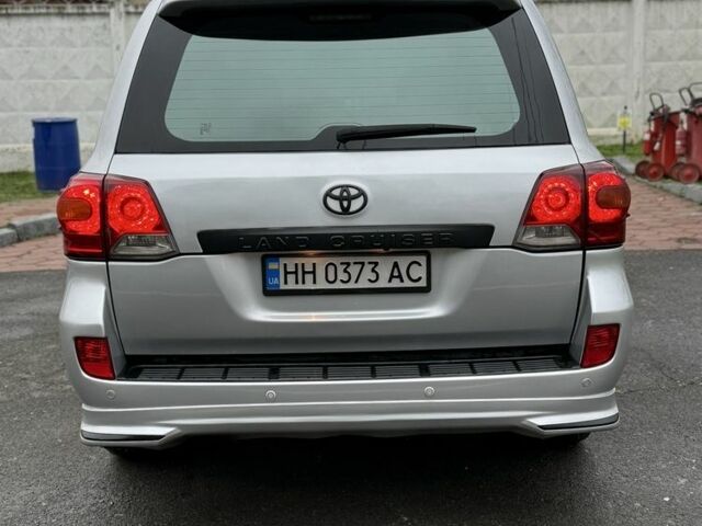 Сірий Тойота Ленд Крузер 200, об'ємом двигуна 4.5 л та пробігом 298 тис. км за 24200 $, фото 9 на Automoto.ua