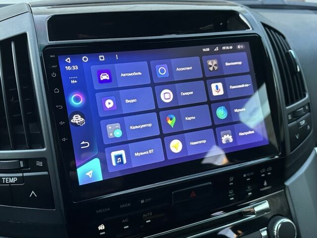 Серый Тойота Ленд Крузер 200, объемом двигателя 4.5 л и пробегом 209 тыс. км за 30000 $, фото 3 на Automoto.ua