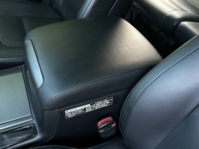 Серый Тойота Ленд Крузер 200, объемом двигателя 4.5 л и пробегом 209 тыс. км за 30000 $, фото 19 на Automoto.ua