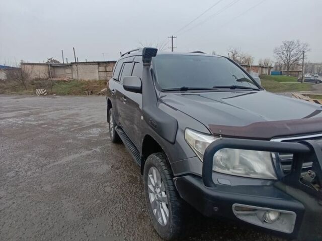 Синий Тойота Ленд Крузер 200, объемом двигателя 4.7 л и пробегом 290 тыс. км за 23000 $, фото 14 на Automoto.ua