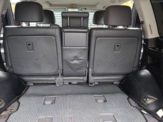 Синий Тойота Ленд Крузер 200, объемом двигателя 4.7 л и пробегом 290 тыс. км за 23000 $, фото 4 на Automoto.ua