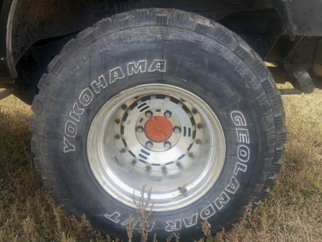 Чорний Тойота Ленд Крузер 60, об'ємом двигуна 0 л та пробігом 500 тис. км за 3700 $, фото 2 на Automoto.ua