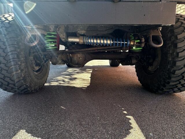 Черный Тойота Ленд Крузер 70, объемом двигателя 2.5 л и пробегом 200 тыс. км за 20000 $, фото 6 на Automoto.ua