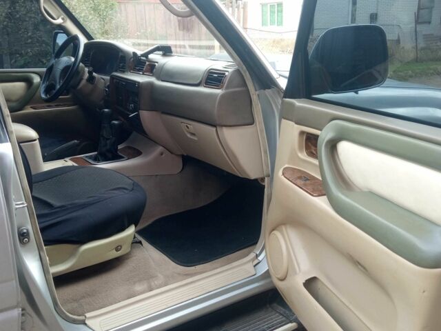 Серый Тойота Ленд Крузер 80, объемом двигателя 2.8 л и пробегом 120 тыс. км за 5236 $, фото 3 на Automoto.ua