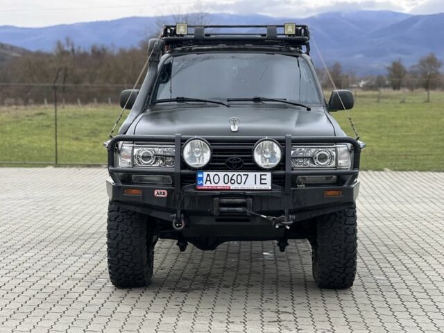 Зеленый Тойота Ленд Крузер 80, объемом двигателя 4.5 л и пробегом 300 тыс. км за 17500 $, фото 6 на Automoto.ua