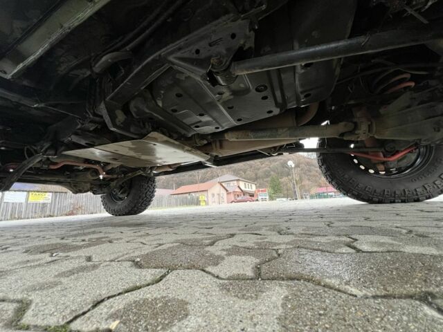 Зеленый Тойота Ленд Крузер 80, объемом двигателя 4.5 л и пробегом 300 тыс. км за 17500 $, фото 14 на Automoto.ua