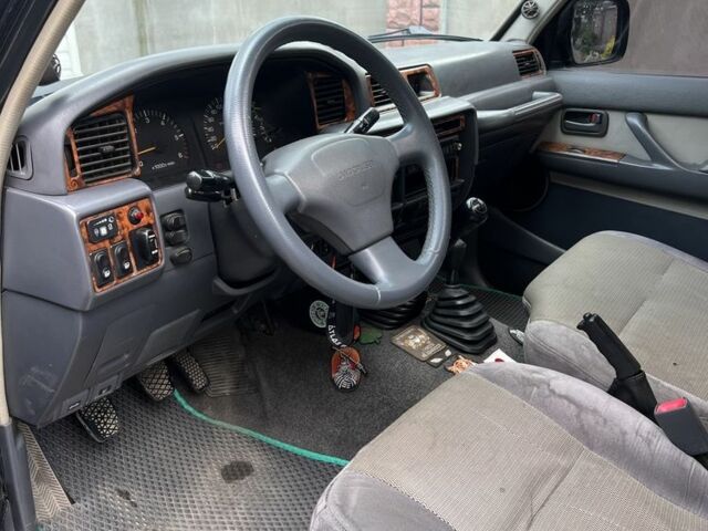 Зеленый Тойота Ленд Крузер 80, объемом двигателя 4.5 л и пробегом 374 тыс. км за 16500 $, фото 8 на Automoto.ua