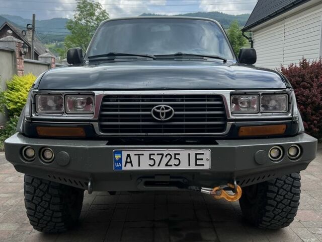 Зеленый Тойота Ленд Крузер 80, объемом двигателя 4.5 л и пробегом 374 тыс. км за 16500 $, фото 4 на Automoto.ua