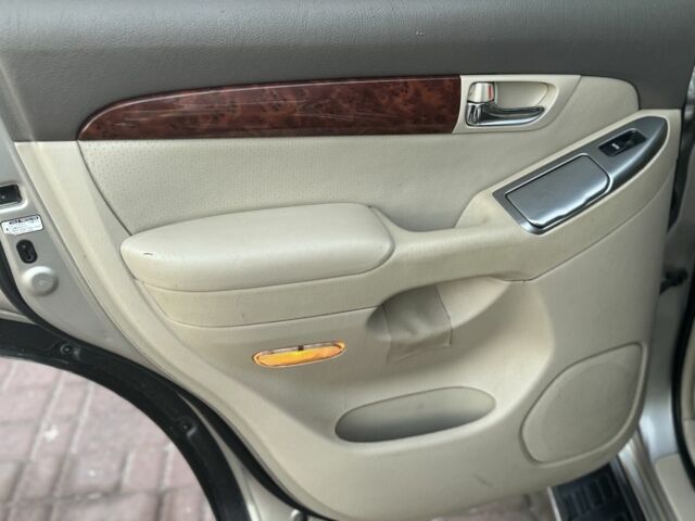 Бежевий Тойота Ленд Крузер Прадо 120, об'ємом двигуна 4 л та пробігом 304 тис. км за 13300 $, фото 12 на Automoto.ua