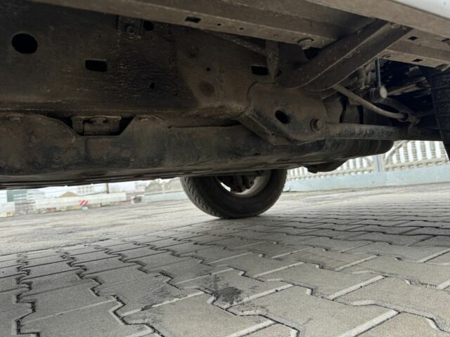 Бежевый Тойота Ленд Крузер Прадо 120, объемом двигателя 3 л и пробегом 200 тыс. км за 18700 $, фото 23 на Automoto.ua