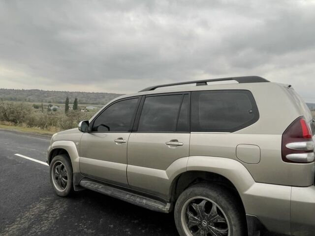 Бежевый Тойота Ленд Крузер Прадо 120, объемом двигателя 2.7 л и пробегом 310 тыс. км за 302 $, фото 3 на Automoto.ua