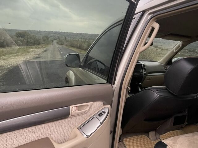 Бежевый Тойота Ленд Крузер Прадо 120, объемом двигателя 2.7 л и пробегом 310 тыс. км за 302 $, фото 6 на Automoto.ua