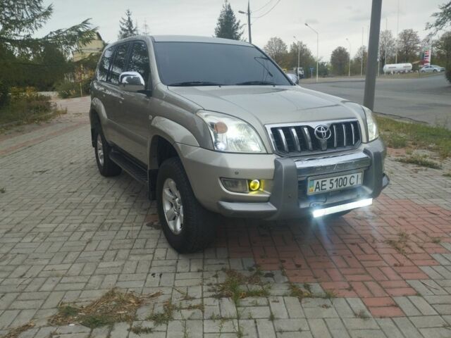 Бежевий Тойота Ленд Крузер Прадо 120, об'ємом двигуна 2.7 л та пробігом 330 тис. км за 9999 $, фото 2 на Automoto.ua