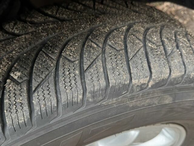 Бежевый Тойота Ленд Крузер Прадо 120, объемом двигателя 3 л и пробегом 200 тыс. км за 18700 $, фото 21 на Automoto.ua