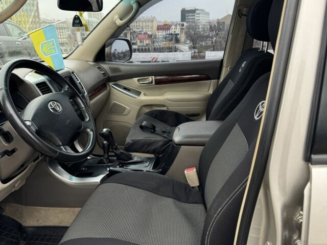 Бежевый Тойота Ленд Крузер Прадо 120, объемом двигателя 3 л и пробегом 200 тыс. км за 18700 $, фото 13 на Automoto.ua