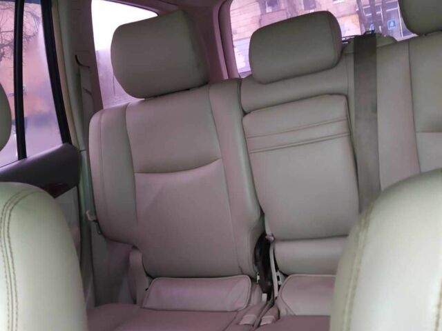 Бежевий Тойота Ленд Крузер Прадо 120, об'ємом двигуна 4 л та пробігом 330 тис. км за 12500 $, фото 4 на Automoto.ua