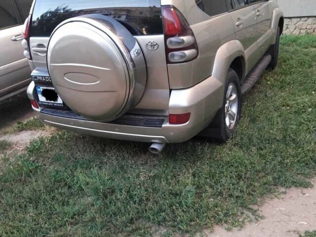 Бежевый Тойота Ленд Крузер Прадо 120, объемом двигателя 4 л и пробегом 330 тыс. км за 13500 $, фото 3 на Automoto.ua