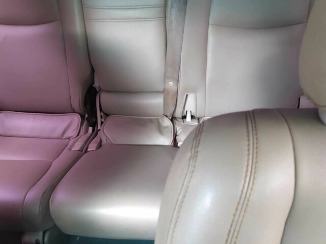 Бежевый Тойота Ленд Крузер Прадо 120, объемом двигателя 4 л и пробегом 330 тыс. км за 13500 $, фото 4 на Automoto.ua