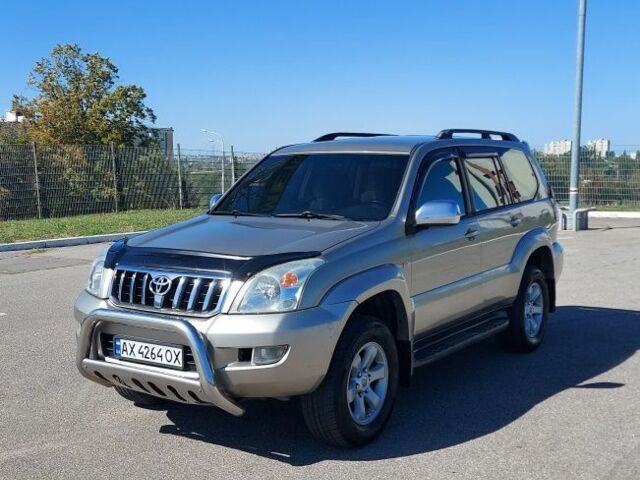 Бежевый Тойота Ленд Крузер Прадо 120, объемом двигателя 2.7 л и пробегом 270 тыс. км за 12000 $, фото 3 на Automoto.ua