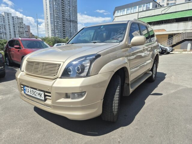 Бежевый Тойота Ленд Крузер Прадо 120, объемом двигателя 4 л и пробегом 315 тыс. км за 11400 $, фото 2 на Automoto.ua