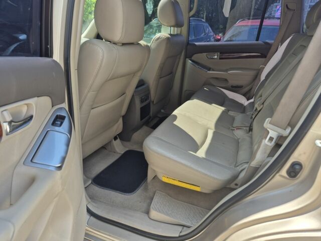 Бежевый Тойота Ленд Крузер Прадо 120, объемом двигателя 4 л и пробегом 315 тыс. км за 11400 $, фото 4 на Automoto.ua