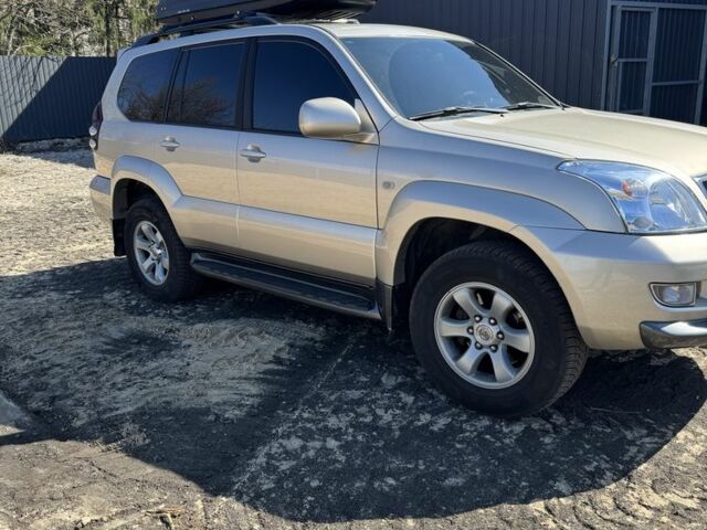 Бежевый Тойота Ленд Крузер Прадо 120, объемом двигателя 4 л и пробегом 350 тыс. км за 13000 $, фото 9 на Automoto.ua