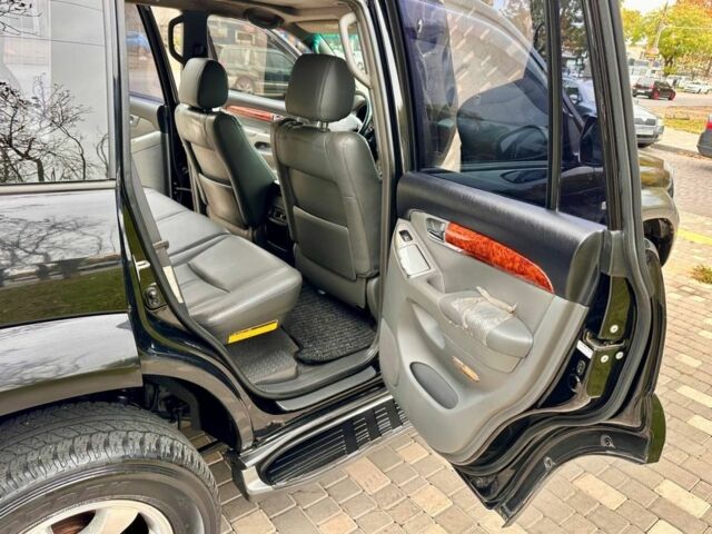 Черный Тойота Ленд Крузер Прадо 120, объемом двигателя 0 л и пробегом 118 тыс. км за 9600 $, фото 7 на Automoto.ua