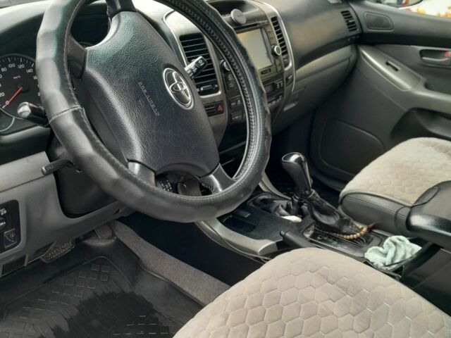 Черный Тойота Ленд Крузер Прадо 120, объемом двигателя 0 л и пробегом 250 тыс. км за 11500 $, фото 3 на Automoto.ua