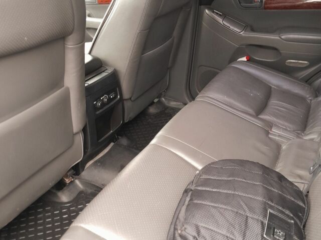 Черный Тойота Ленд Крузер Прадо 120, объемом двигателя 0 л и пробегом 250 тыс. км за 11500 $, фото 5 на Automoto.ua