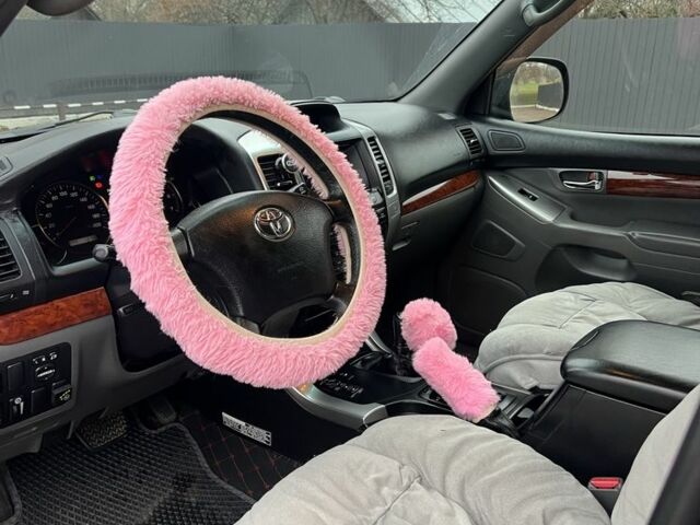 Чорний Тойота Ленд Крузер Прадо 120, об'ємом двигуна 4 л та пробігом 280 тис. км за 11200 $, фото 9 на Automoto.ua