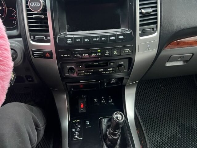 Чорний Тойота Ленд Крузер Прадо 120, об'ємом двигуна 4 л та пробігом 280 тис. км за 11200 $, фото 5 на Automoto.ua