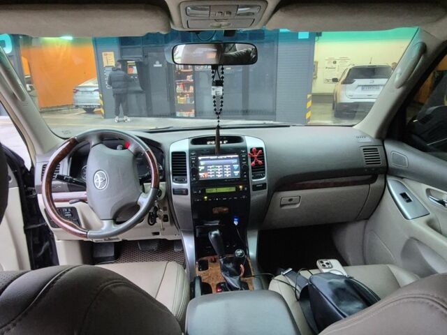 Тойота Ленд Крузер Прадо 120 2003 у Харкові на Automoto.ua Чорний Тойота Ленд Крузер Прадо 120, об'ємом двигуна 4 л та пробігом 320 тис. км за 12400 $, фото 8 на Automoto.ua