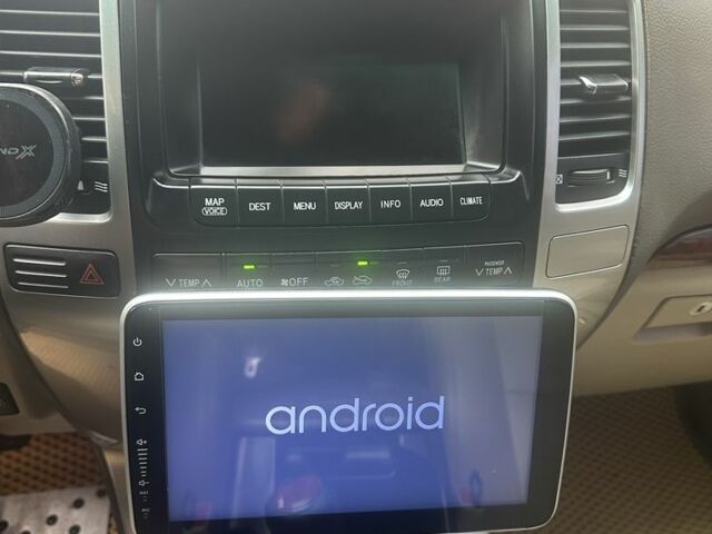 Черный Тойота Ленд Крузер Прадо 120, объемом двигателя 4 л и пробегом 325 тыс. км за 15200 $, фото 7 на Automoto.ua