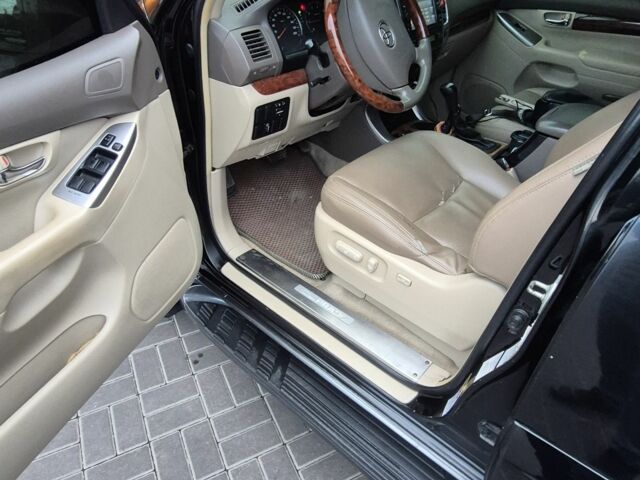 Тойота Ленд Крузер Прадо 120 2003 у Харкові на Automoto.ua Чорний Тойота Ленд Крузер Прадо 120, об'ємом двигуна 4 л та пробігом 320 тис. км за 12400 $, фото 5 на Automoto.ua