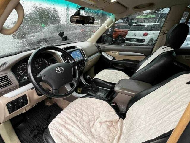 Черный Тойота Ленд Крузер Прадо 120, объемом двигателя 2.7 л и пробегом 293 тыс. км за 7890 $, фото 12 на Automoto.ua