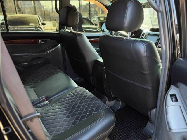 Черный Тойота Ленд Крузер Прадо 120, объемом двигателя 4 л и пробегом 322 тыс. км за 14200 $, фото 12 на Automoto.ua