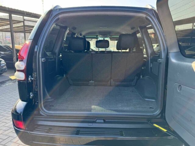 Черный Тойота Ленд Крузер Прадо 120, объемом двигателя 4 л и пробегом 322 тыс. км за 14200 $, фото 7 на Automoto.ua