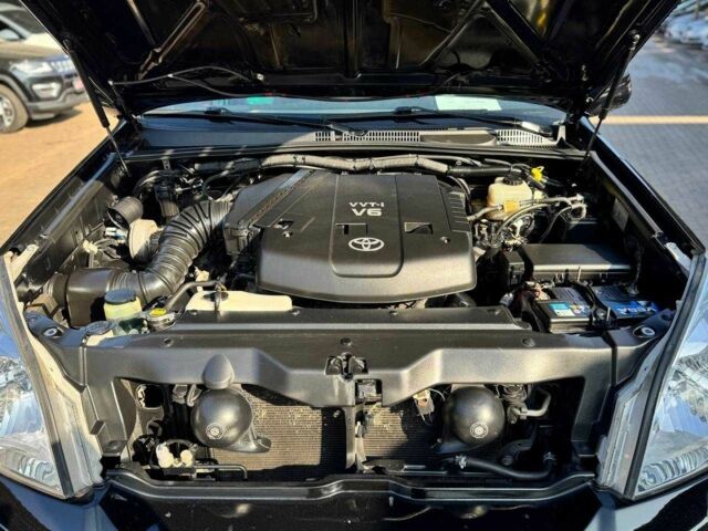 Черный Тойота Ленд Крузер Прадо 120, объемом двигателя 4 л и пробегом 322 тыс. км за 14200 $, фото 2 на Automoto.ua